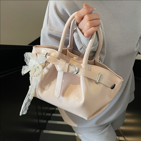 Simple and casual handbag for women, 2025 new Korean style, high-end and fashionable bucket bag, commuting single-shoulder crossbody bag full figure