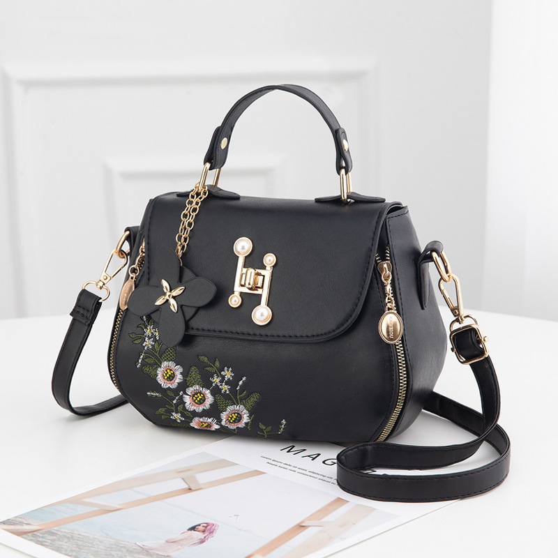 Factory direct sales of women's bags 2022 new style Versatile middle-aged mom bag Embroidered single-shoulder crossbody women's handbag Specification drawing