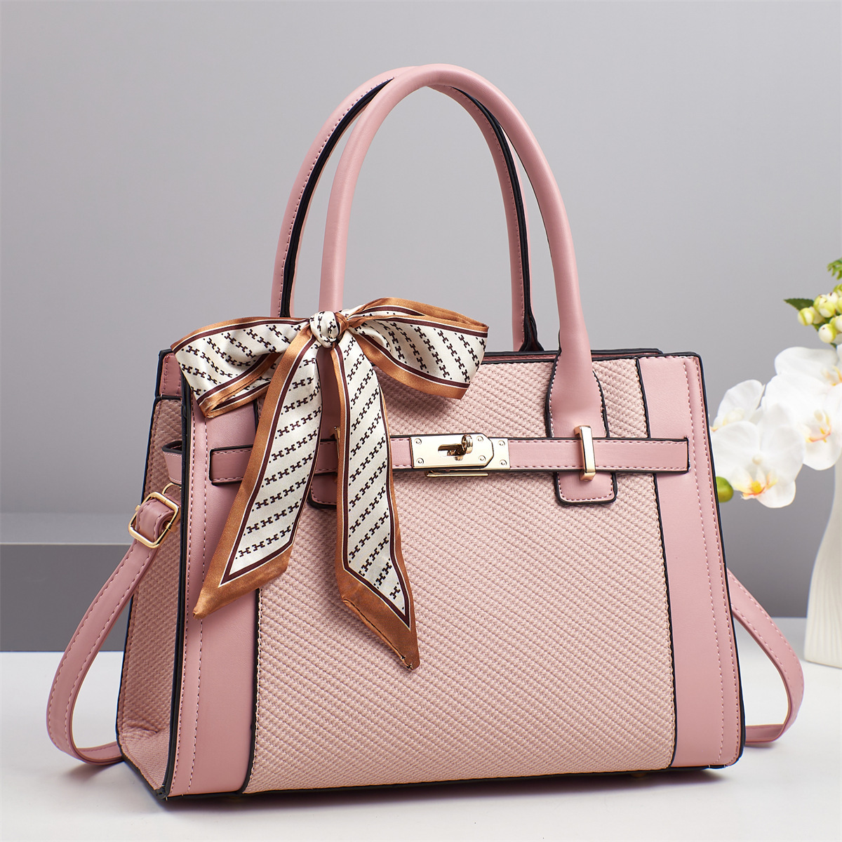 2025 New style fashionable handbag, high appearance level, single-shoulder bag, simple large-capacity women's bag, cross-border crossbody bag details Picture