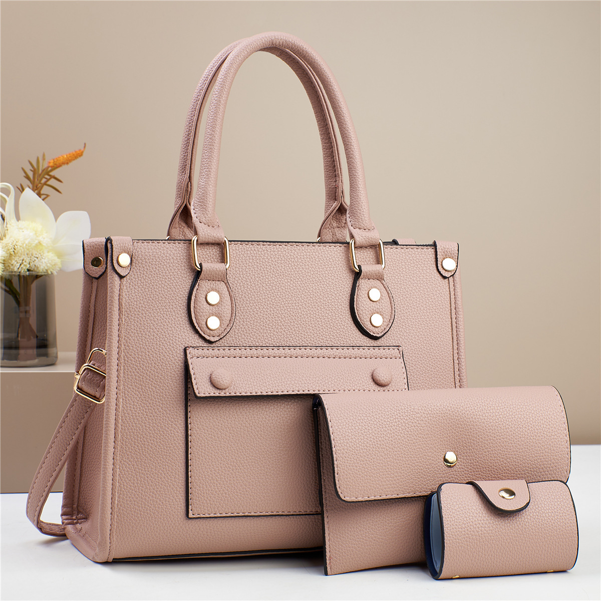 A popular large bag manufacturer for foreign trade, a versatile winter handbag, a new women's fashion single-shoulder crossbody bag for 2024 details Picture