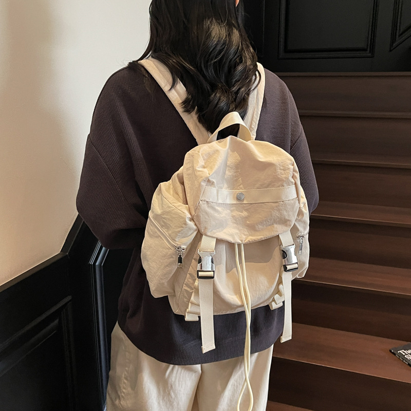 2025 Summer New forest-themed campus minimalist ins student laid-back style casual large-capacity nylon fabric backpack Application Scenario
