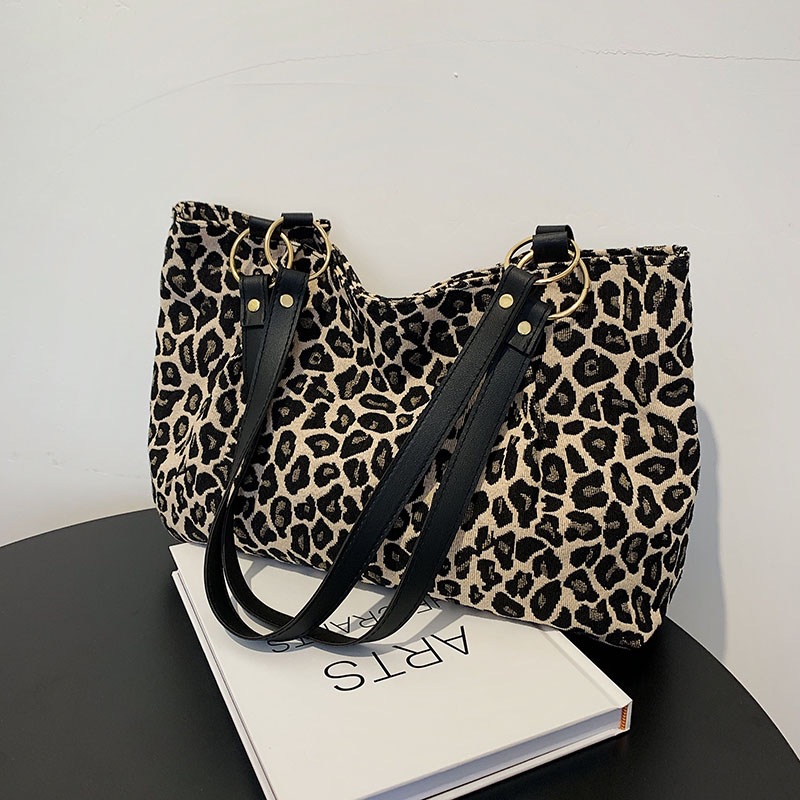 Autumn and winter large-capacity bags, 2023 new style bags, women's bags, ins crossbody bags, leopard print shoulder bags, tote bags details Picture