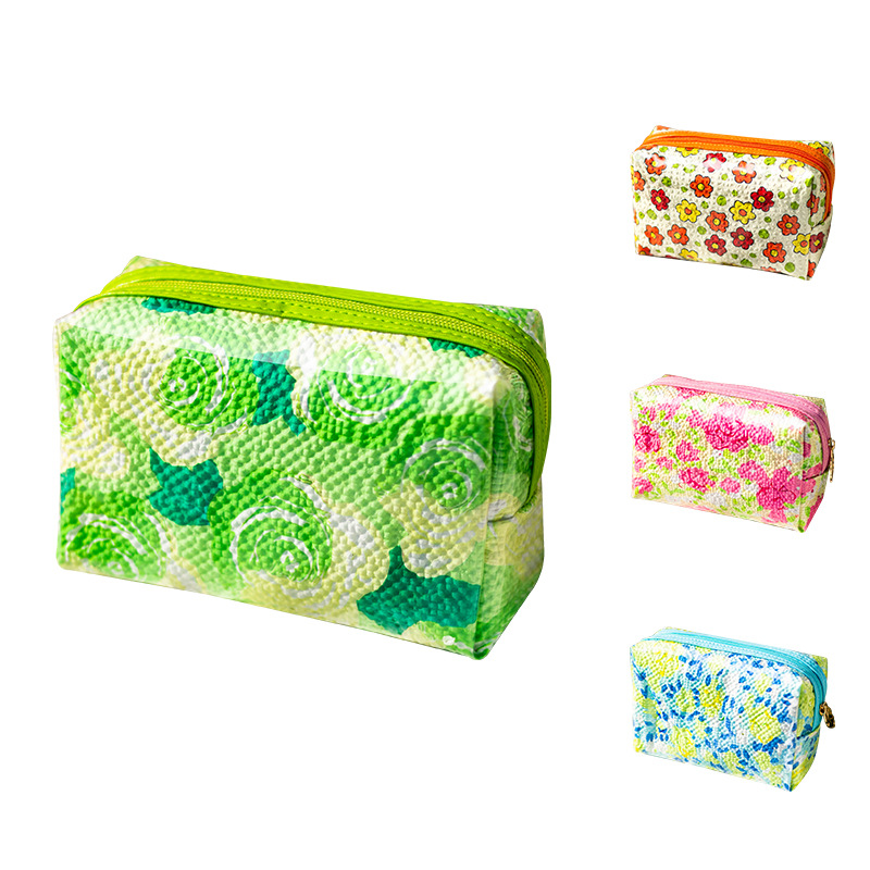 Runhui Fanhua Octagonal Makeup Bag, TPU waterproof Cosmetics storage bag, patterned makeup bag, large capacity, high-end feel Application Scenario