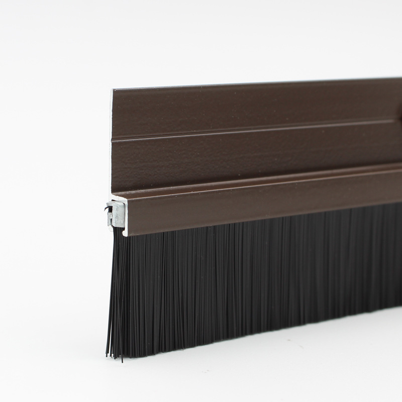 Aluminum alloy sealing strips for hotel room door gaps, windproof, dust-proof, insect-proof and light-blocking sealing strips Application Scenario