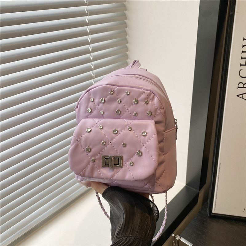 A new 2025 summer collection of high-quality, niche diamond-shaped chain backpack for women, fashionable handbag and commuter crossbody bag full figure