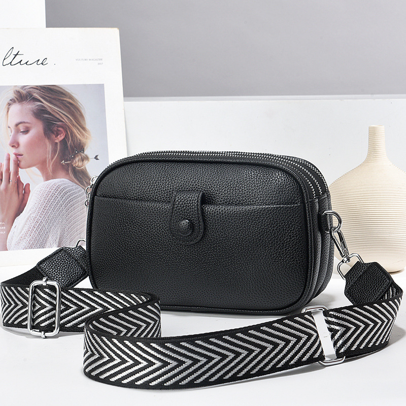 This is a new summer 2024 mini Chanel-style fashionable women's single-shoulder bag with three practical soft leather small square bags Specification drawing