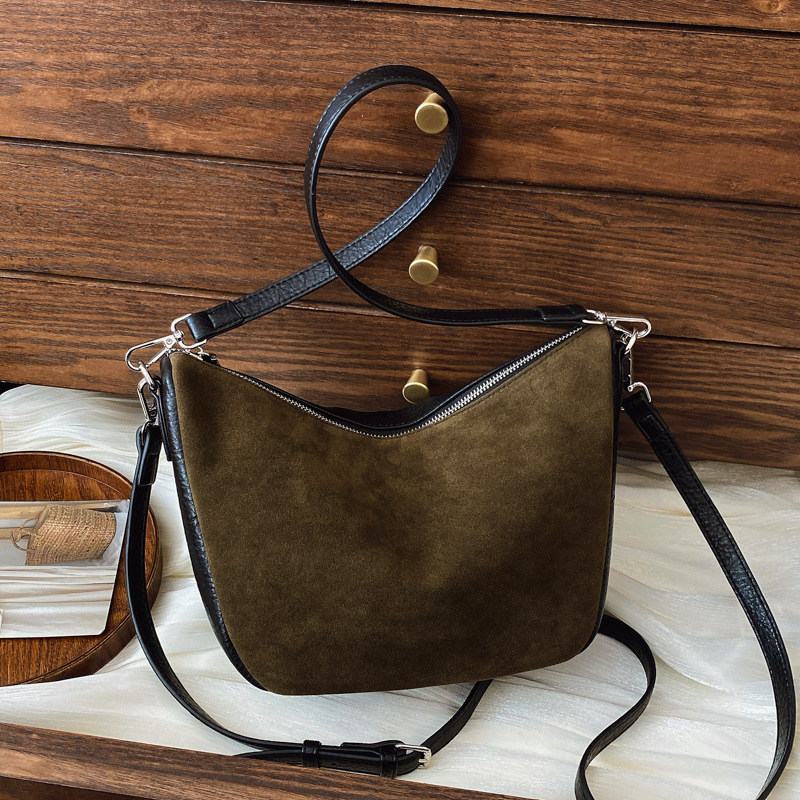 Frosted retro small bag for women, 2024 new style single-shoulder underarm bag, high-end and stylish, casual and versatile, crossbody bucket bag full figure