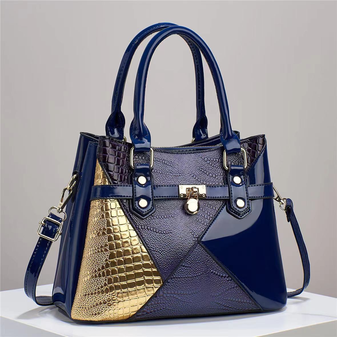 The manufacturer's 2023 new style of fashionable handbags for foreign trade is a versatile mom bag and a stylish crossbody single-shoulder bag for women Specification drawing