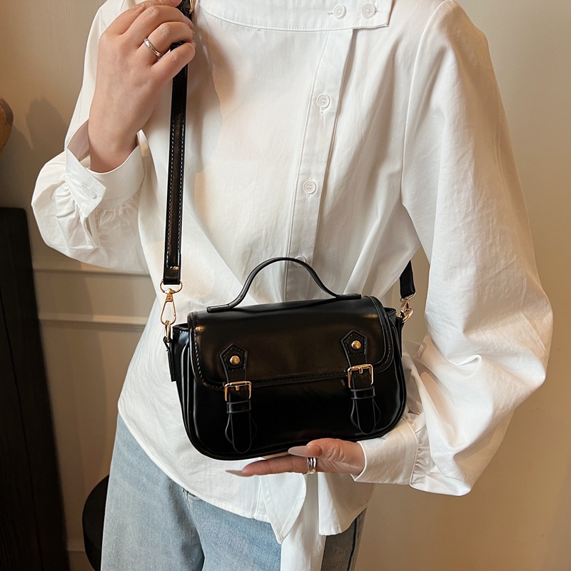 Cross-border high-end quality hand-held small square bag for women, 2025 new versatile solid color single-shoulder bag, simple and stylish crossbody bag Specification drawing