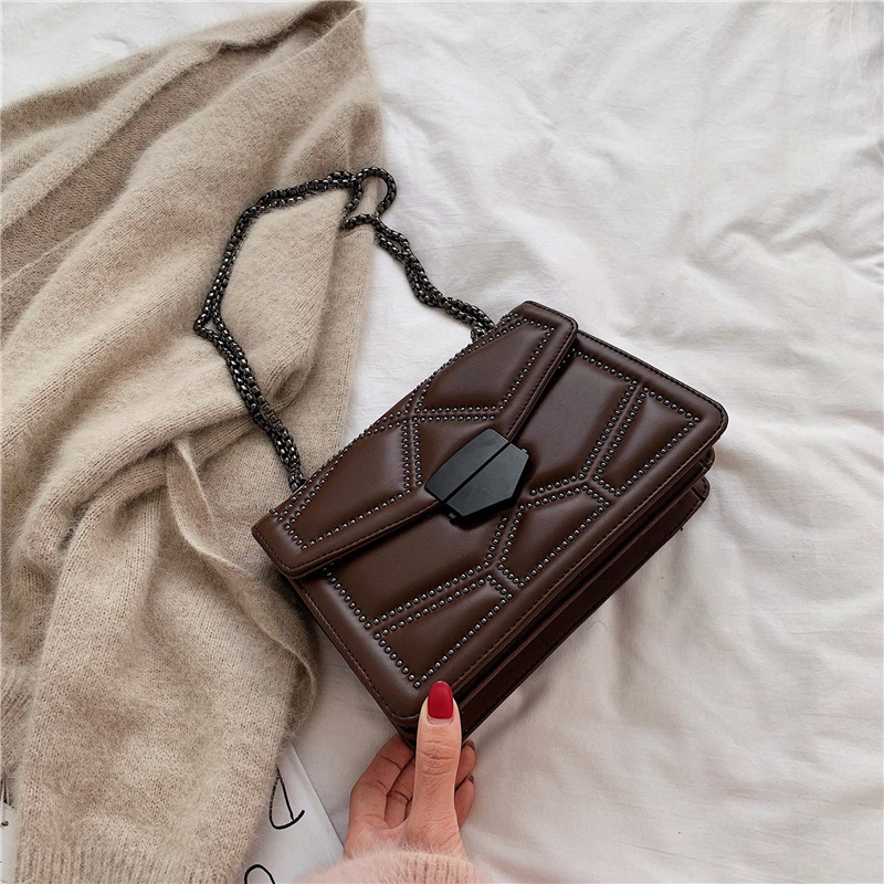 2021 new style fashionable and simple crossbody bag, ins rivet single-shoulder chain small square bag for Korean version of foreign trade details Picture