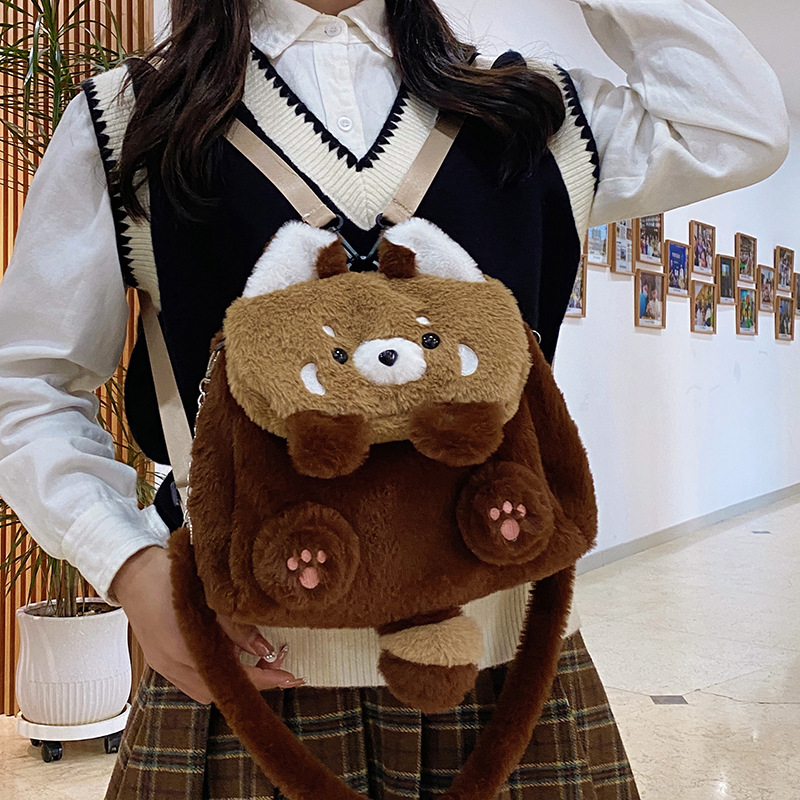 The new Lapibara multi-purpose double-shoulder crossbody backpack is cute and versatile. It's a large-capacity capybara backpack for children's classes Specification drawing