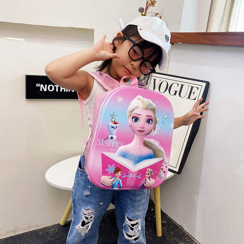 The new children's backpack for kindergartens, featuring cute cartoon designs for both boys and girls, has a large capacity and a high level of appearance. It is trendy details Picture