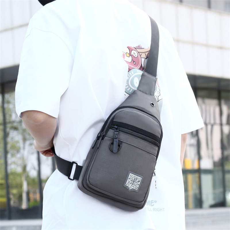 New cross-border chest bag for men, Korean version, large-capacity single-shoulder bag, casual travel, sports, multi-functional, trendy crossbody backpack Application Scenario