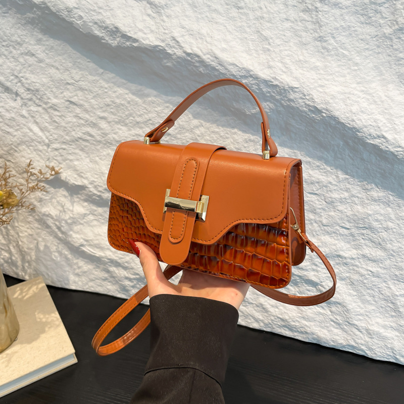 Casual, fashionable and retro belt buckle spliced 2024 autumn new design trend single-shoulder hand-carry crossbody small square bag for women full figure