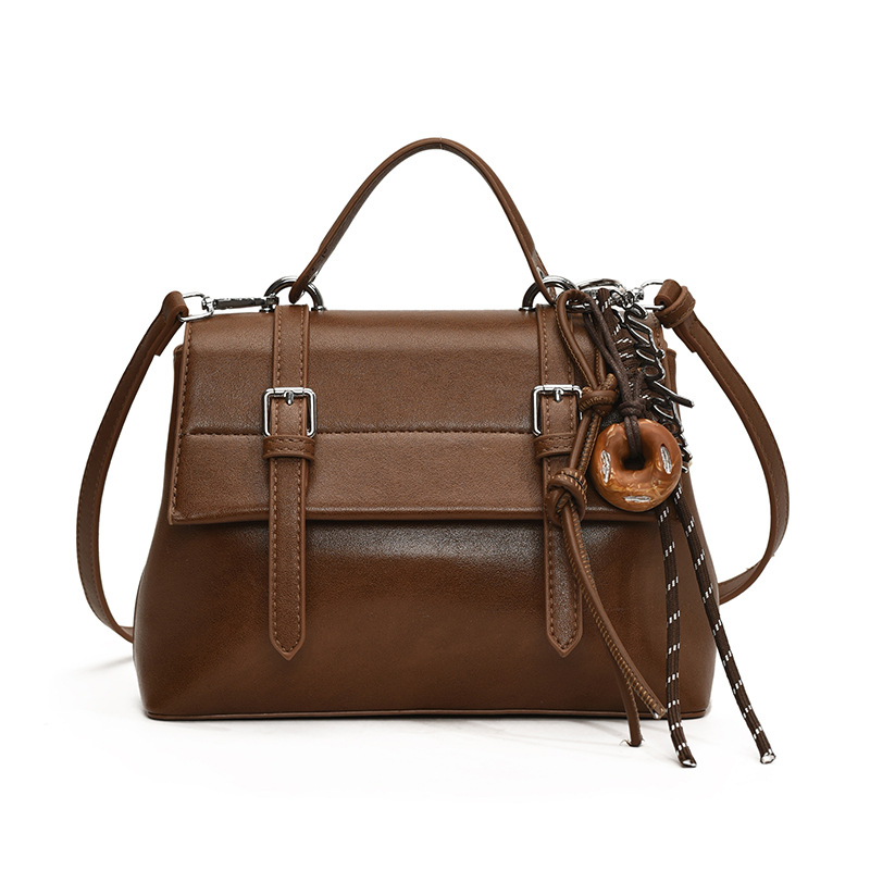 A niche British college style handbag for 2025, a fashionable and trendy single-shoulder crossbody bag, a casual and retro messenger bag Item Picture