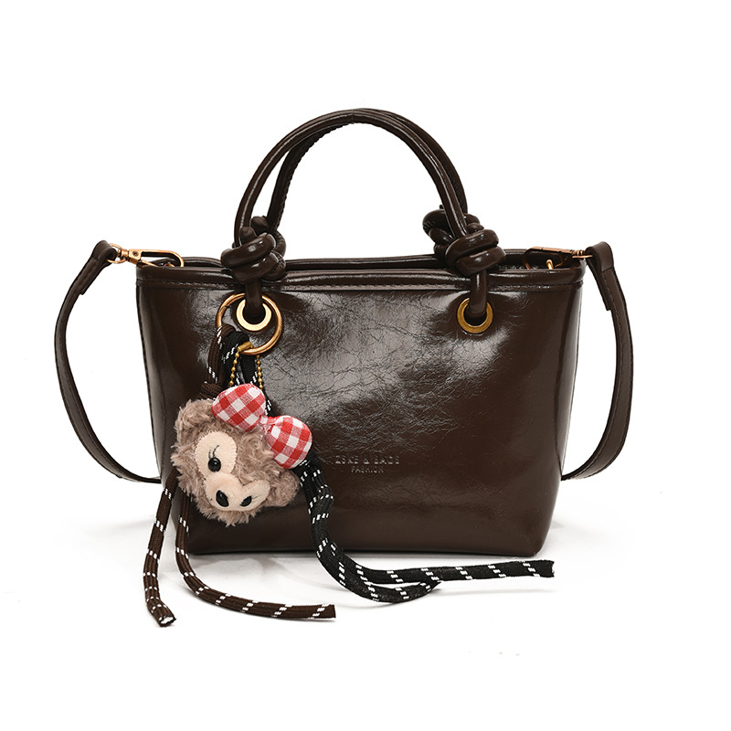 High-end retro small bag for ladies, 2024 new style casual, versatile and fashionable crossbody bag, popular hand-held bucket bag Item Picture