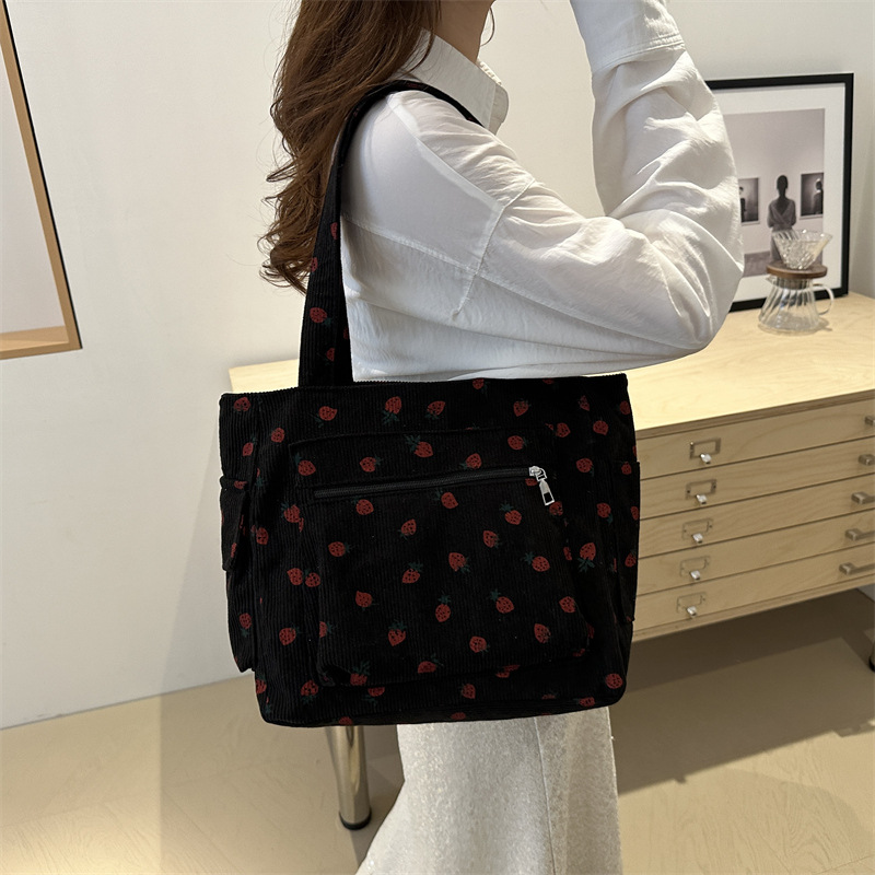 The versatile new strawberry corduroy 2024 Tote bag, single-shoulder bag, casual large-capacity, laid-back style storage shopping bag details Picture