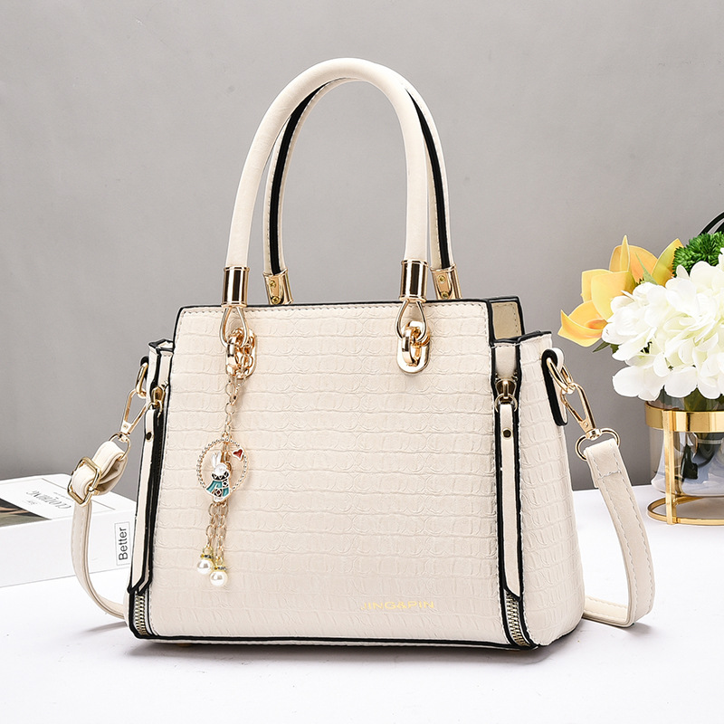 Taizhou Women's Bag 2025 New style single-shoulder crossbody bag, fashionable and versatile, large-capacity mom bag, cross-border handbag details Picture