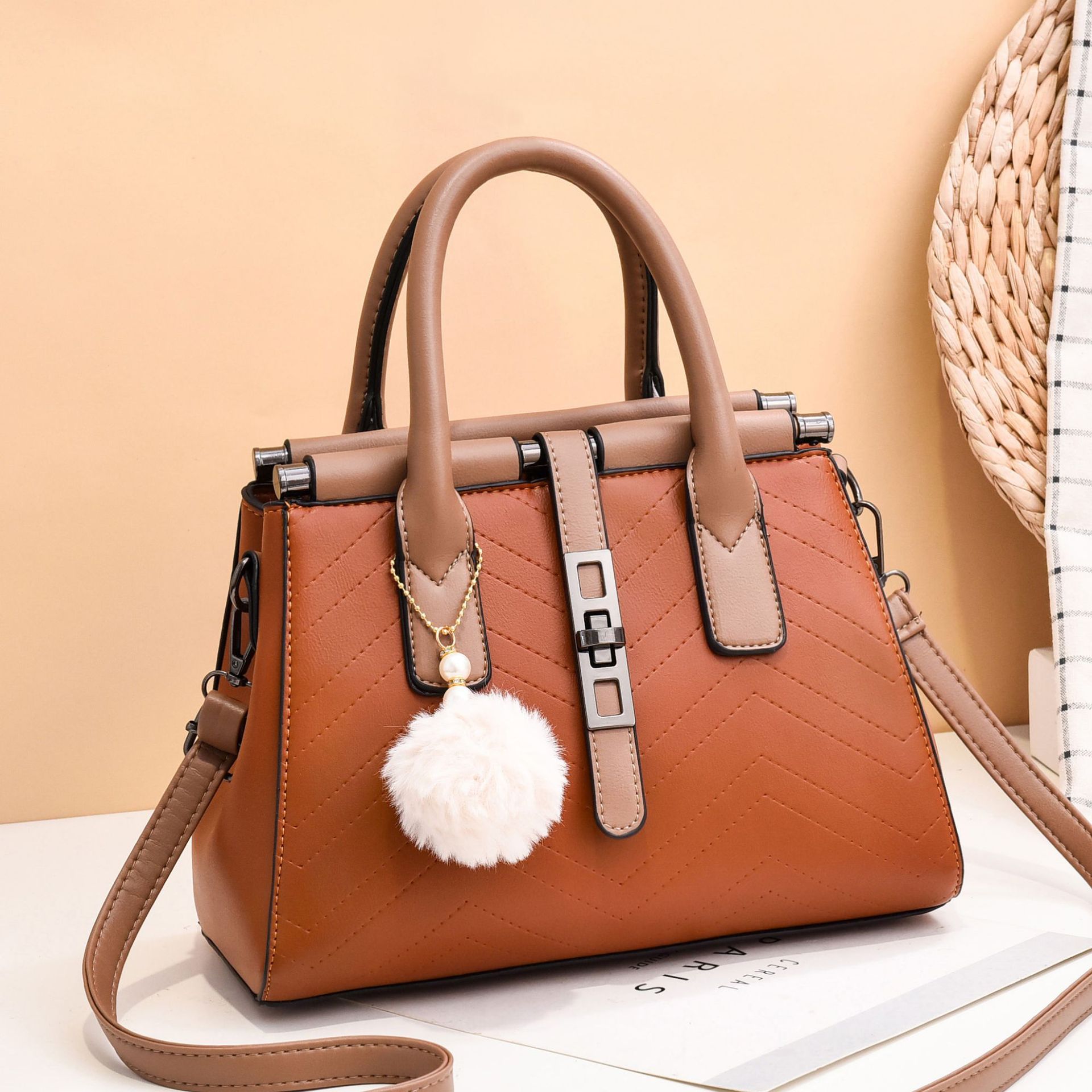 Cross-border women's bag 2022 New style Women's bag, European and American trendy and elegant embroidered thread handbag, fashionable hand-held shoulder crossbody bag Application Scenario