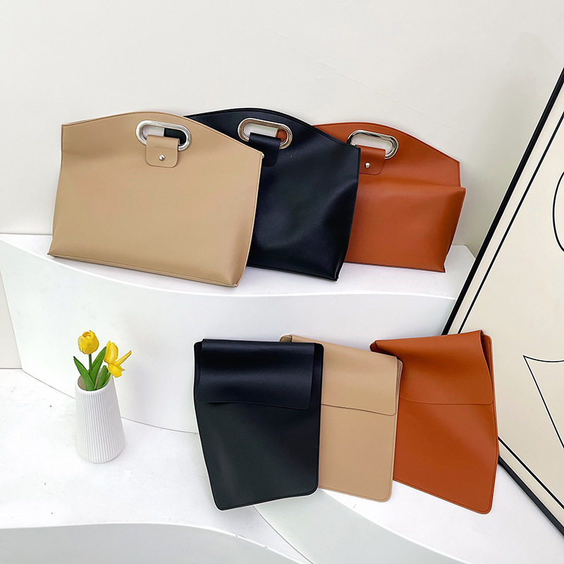This is a new two-piece set bag with a niche and simple design for the summer of 2025. It is a casual, fashionable and versatile handbag Application Scenario