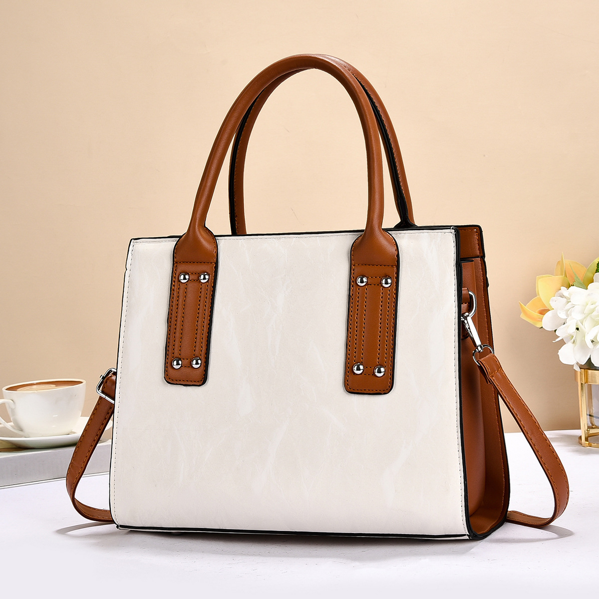 Plush pattern foreign trade bag for women, 2025 new style, large-capacity single-shoulder handbag for women, cross-border handbag full figure