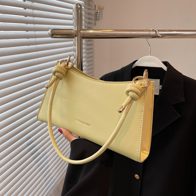 Personalized French candy-colored underarm women's bag 2025 new style, fashionable and simple single-shoulder bag, stylish hand-carried baguette bag Specification drawing