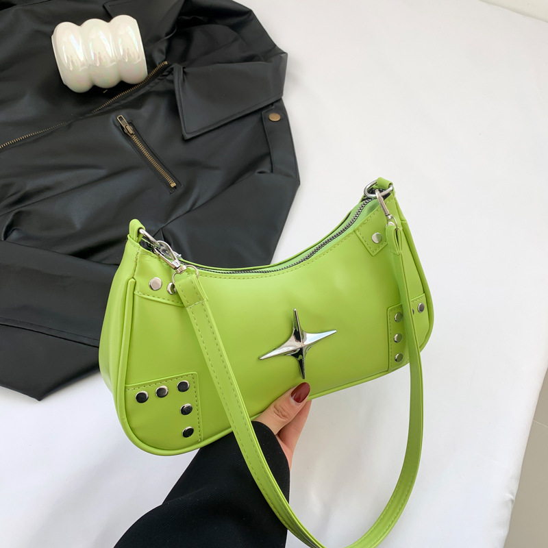 Single-shoulder bag, retro rivet dumpling bag, women's 2024 new autumn solid color, stylish and retro crossbody bag full figure