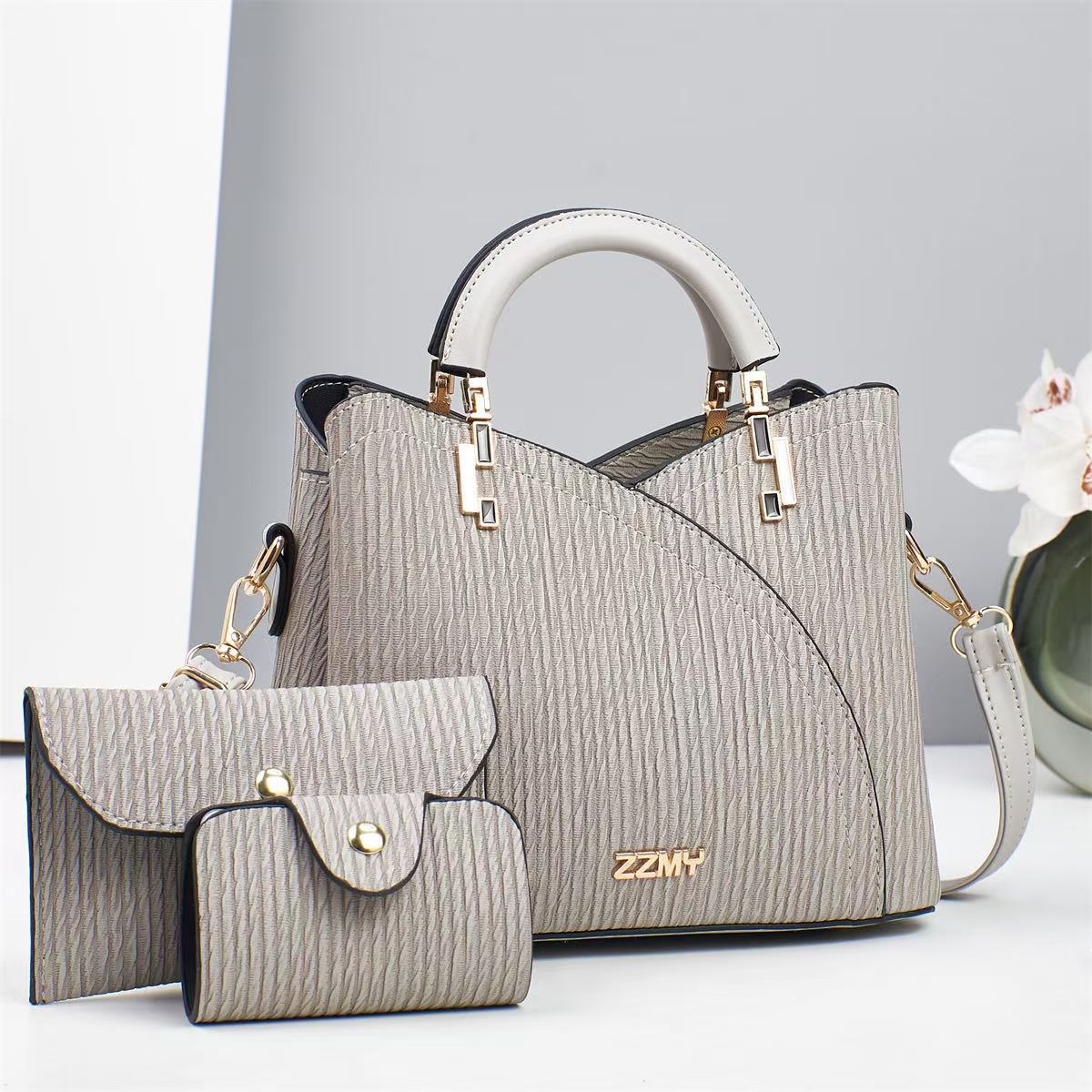 New trendy women's handbag three-piece set, women's striped versatile multi-layer large-capacity fashionable single-shoulder crossbody bag Specification drawing