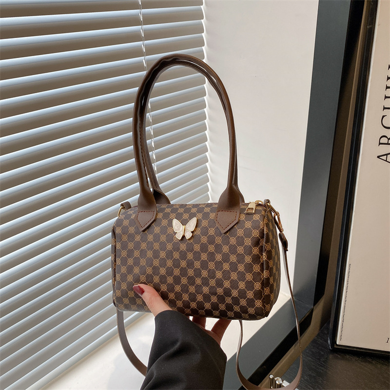 Printed pillow bag, 2025 new style fashionable women's bag, handbag, crossbody bag, shoulder bag, butterfly hardware small bag, cross-border full figure