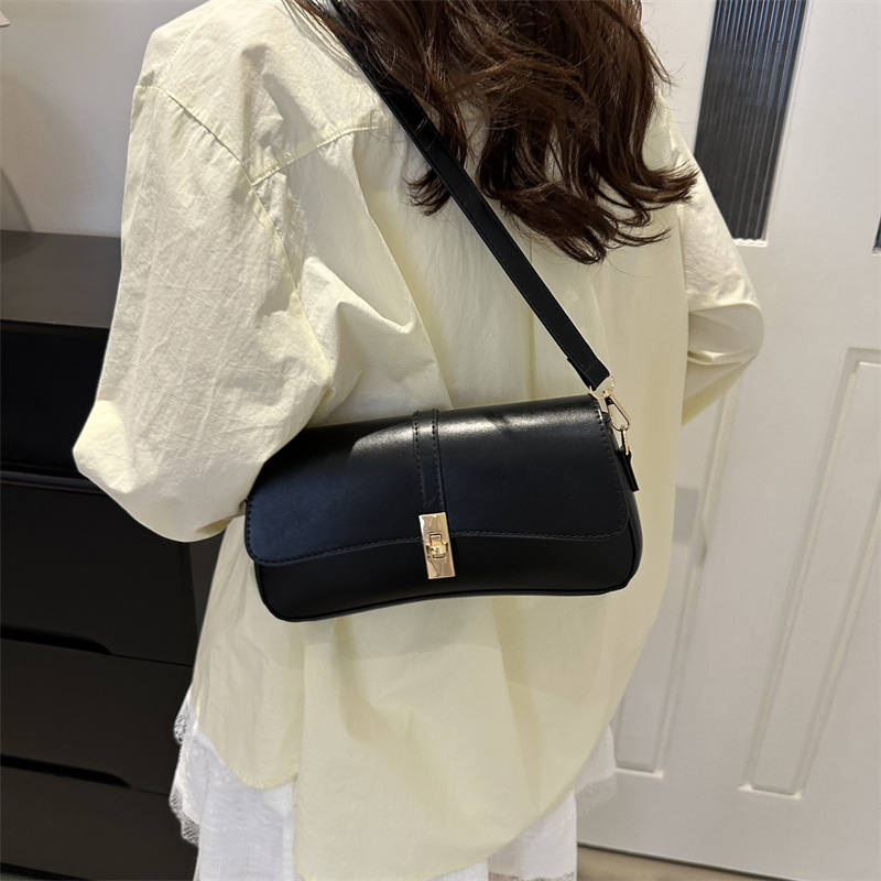 Retro, fashionable and high-quality small bag for women, 2024 summer new solid color versatile shoulder bag, commuting underarm bag, small square bag Specification drawing