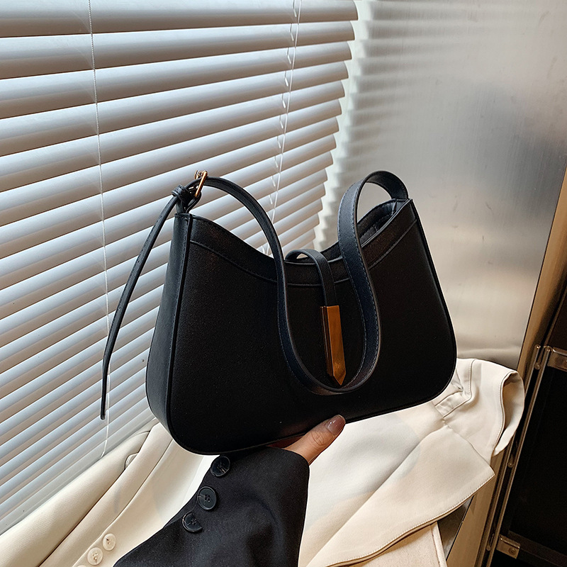 A simple and retro small bag for women, 2024 new single-shoulder underarm bag, high-end texture, casual and versatile, commuting crossbody bag Specification drawing
