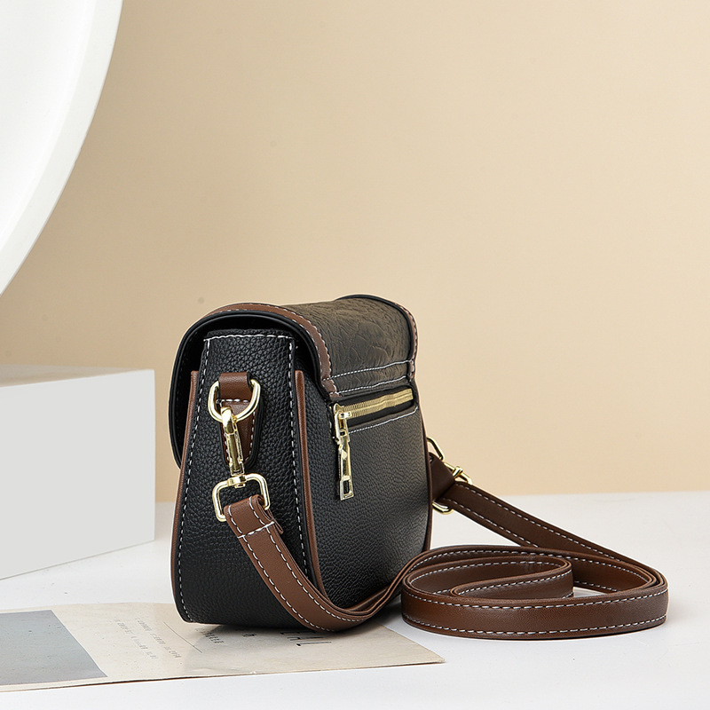 Bag Girl 2023 New Style commuting retro single-shoulder Lady's stylish small square bag, fashionable and versatile crossbody bag for mom details Picture
