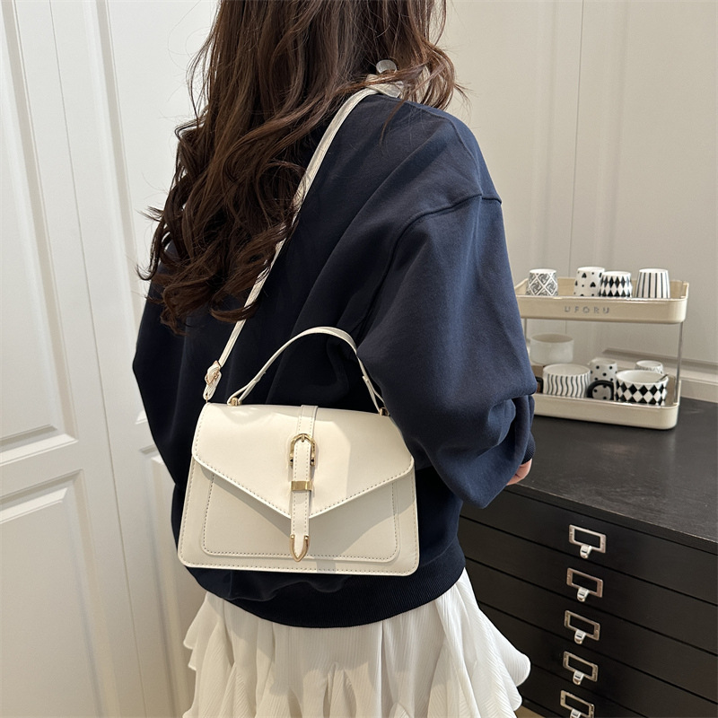 Cross-border trend hand-held women's bags for Spring/Summer 2025, new single-shoulder bags, high-quality hardware women's bags, small square bags, crossbody bags, trendy details Picture