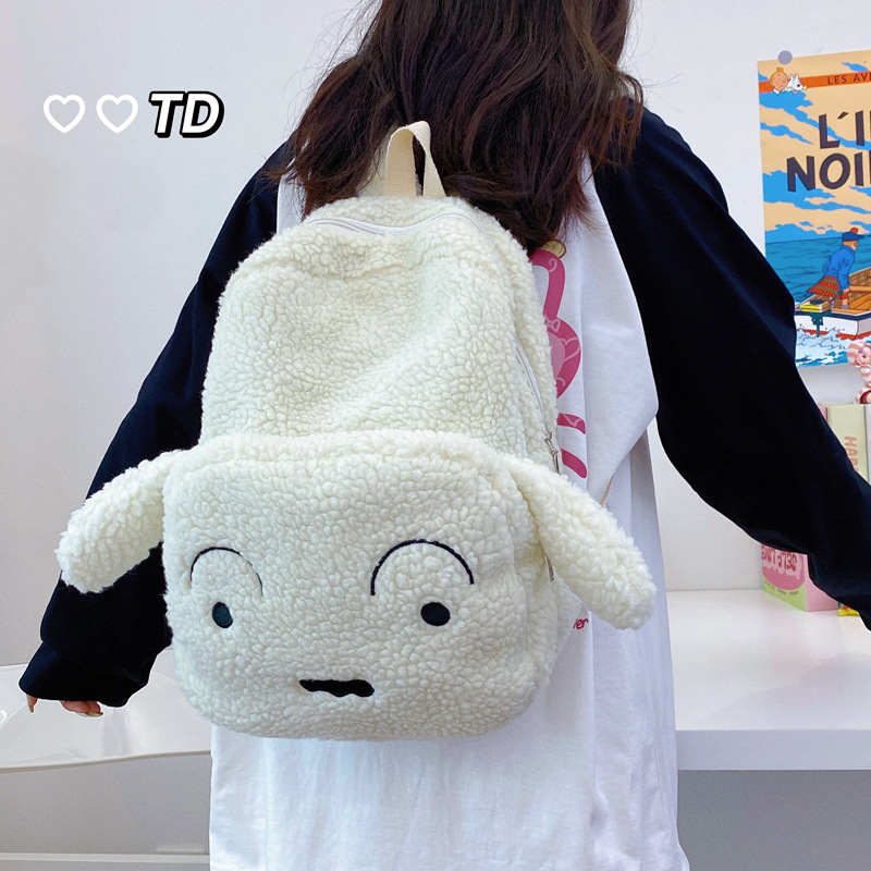 Cartoon Shin-chan's large-capacity backpack is cute and ugly. It's a funny and versatile backpack for college students' classes. Wholesale version Application Scenario