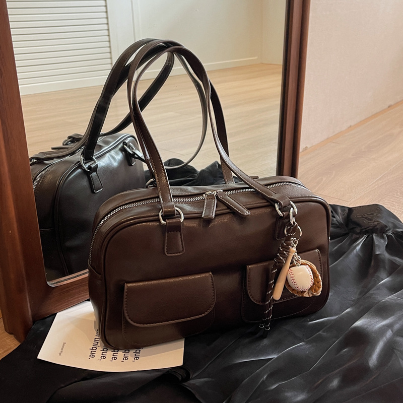 French niche design underarm bag for women, 2024 new retro and versatile single-shoulder bag, hand-carry commuter Boston bag Specification drawing