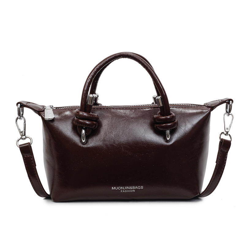 Korean style trendy handbag 2025 new retro casual shoulder bag, fashionable and simple crossbody bag, commuting dumpling bag Item Picture