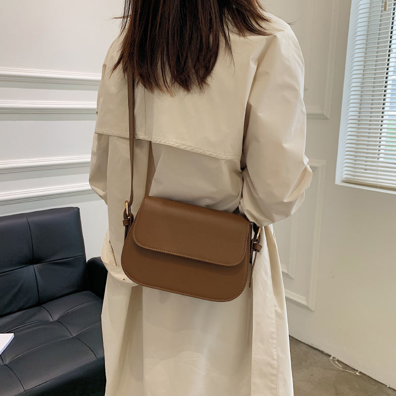 2025 New Korean-style fashionable, casual and trendy small square bag for women, with a high-end look. Solid color, versatile and stylish single-shoulder crossbody bag Specification drawing