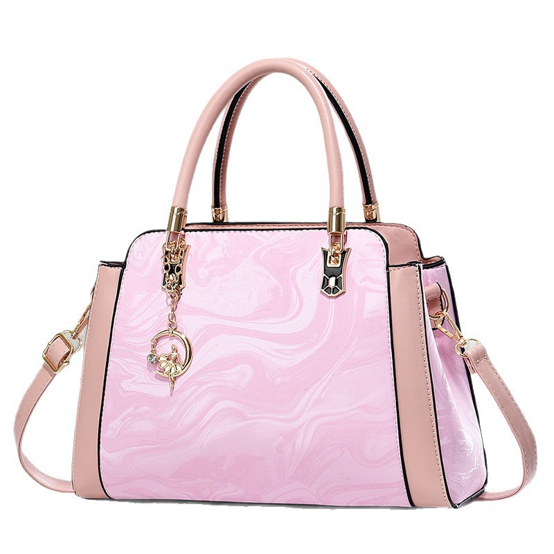 New cross-border printed large bag for spring and summer women, a gift for middle-aged mothers, a large-capacity commuting handbag for women Item Picture