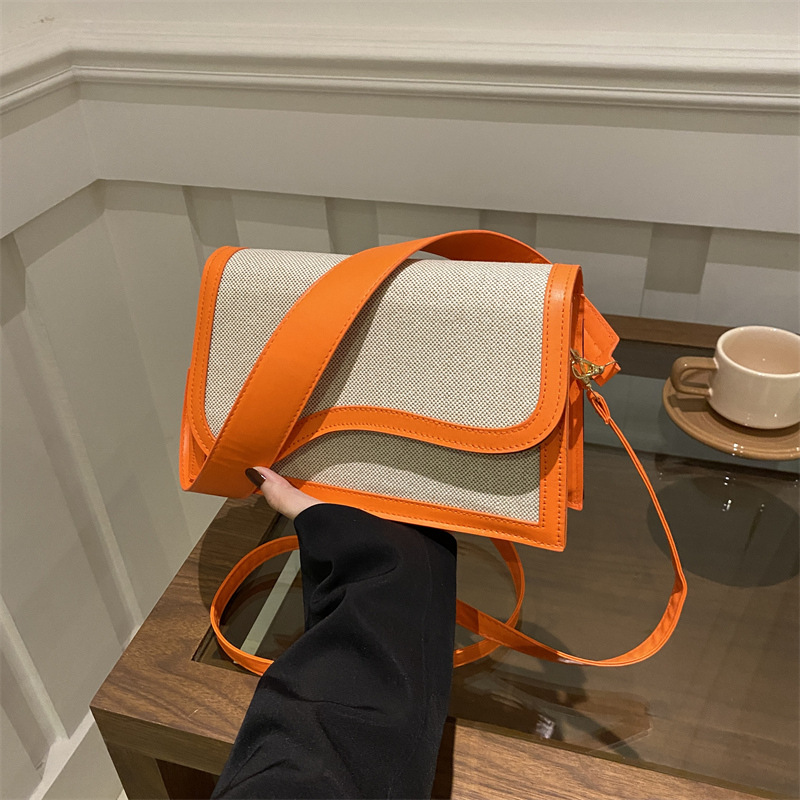 Fashion women's bag 2024 New Stylish bag, versatile women's underarm bag, handbag color contrast and patchwork, single-shoulder crossbody bag full figure