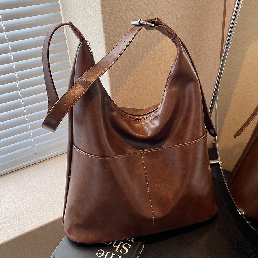 Tote bags for women 2024 New style, trendy and high-end commuter underarm bag, large-capacity single-shoulder bag for women, large crossbody bag full figure