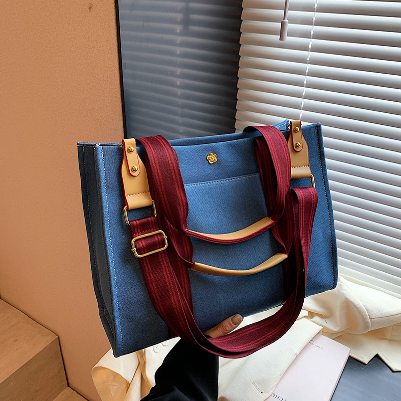 Denim large-capacity bag for women 2025 new style casual and versatile handbag, niche commuting single-shoulder crossbody bag trend full figure