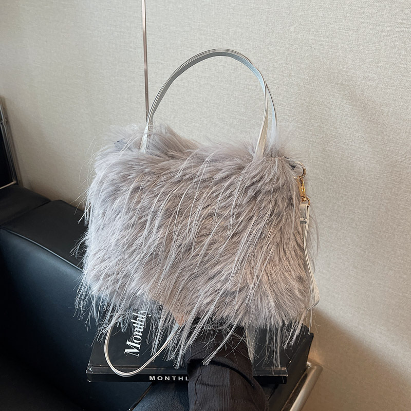 Cross-border fashion autumn and winter large-capacity furry bag 2024 New style, forest-themed sweet and stylish, crossbody and hand-held bucket bag, trendy full figure