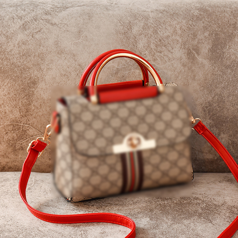 2022 New style of women's fashionable foreign trade monogram handbag, versatile, single-shoulder crossbody small square bag Application Scenario