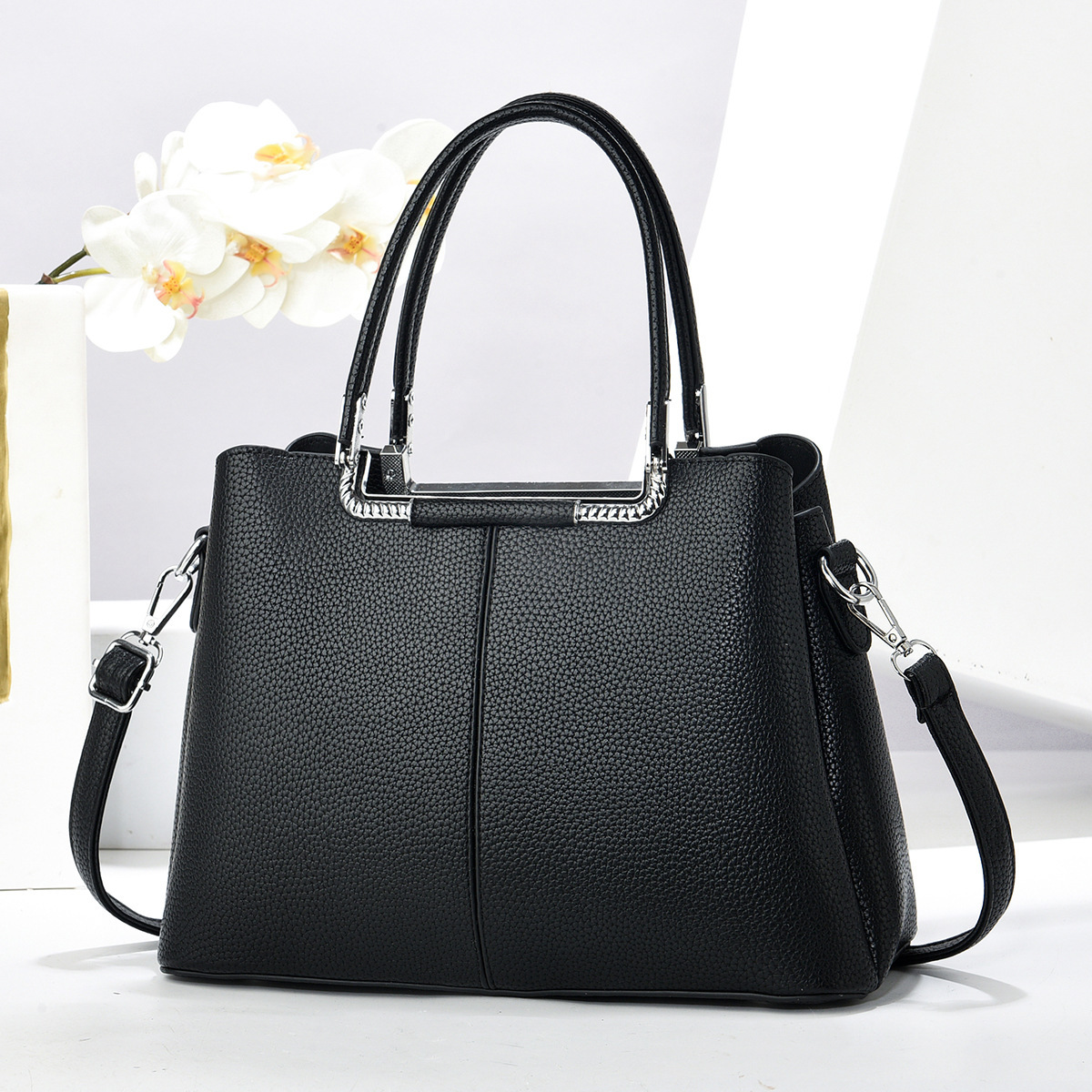 New solid-color multi-layer patchwork handbag, cross-border versatile and fashionable single-shoulder bag, large capacity, high appearance level crossbody bag full figure