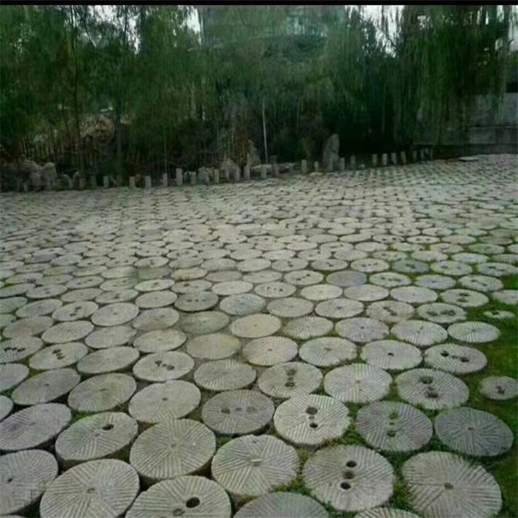 Old grinding discs, rural old stone grinding discs, stepping stones, old stone discs, stone mills, stone rollers, paving stone grinding discs, old stone mills full figure