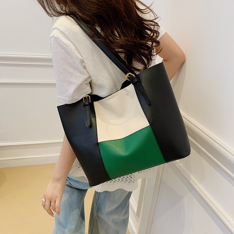 Patchwork color-blocking large-capacity tote bag for women, 2025 new summer retro large-capacity single-shoulder bag and underarm bag details Picture