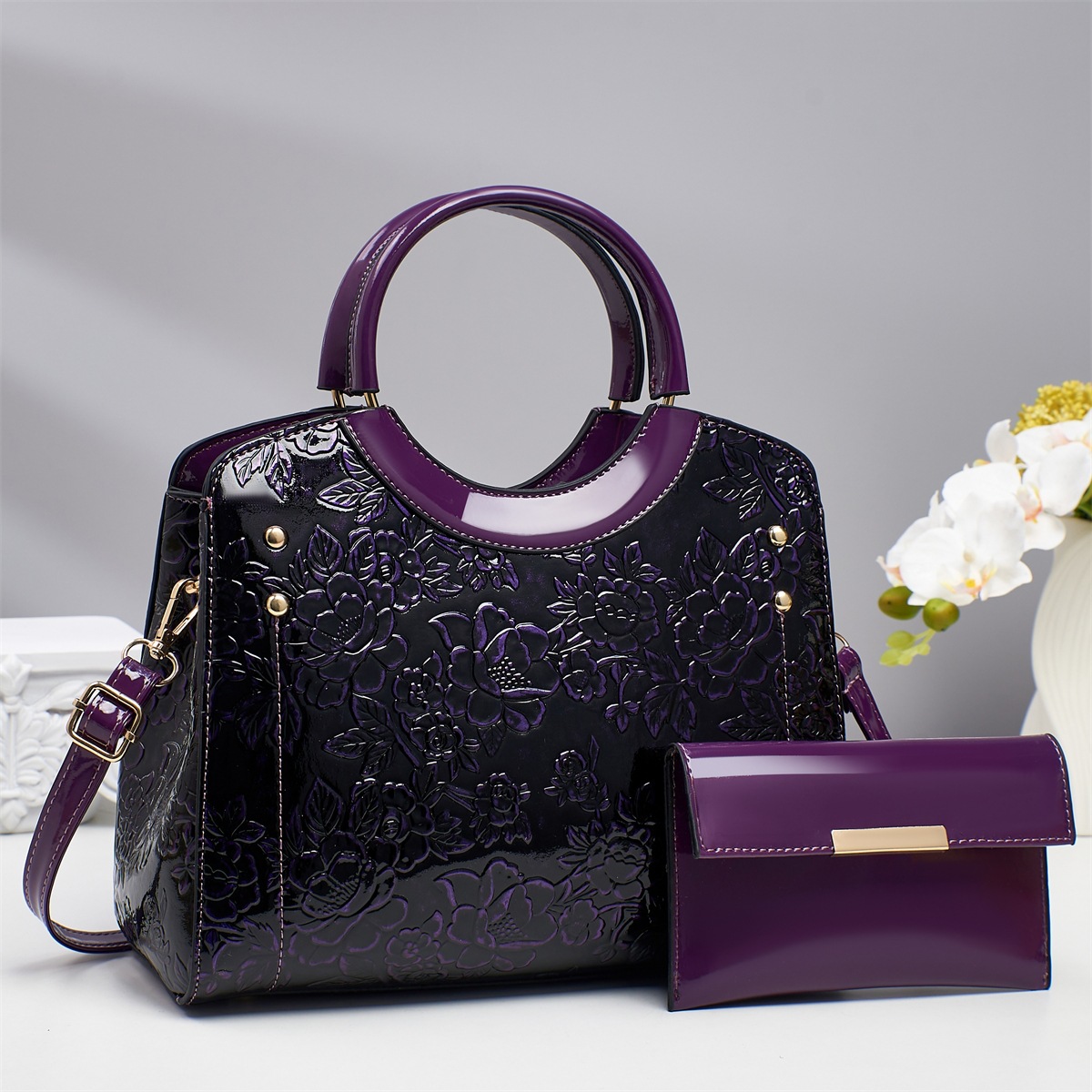 Embossed texture women's bag 2025 new summer handbag, single-shoulder crossbody bag, a perfect gift for mothers details Picture