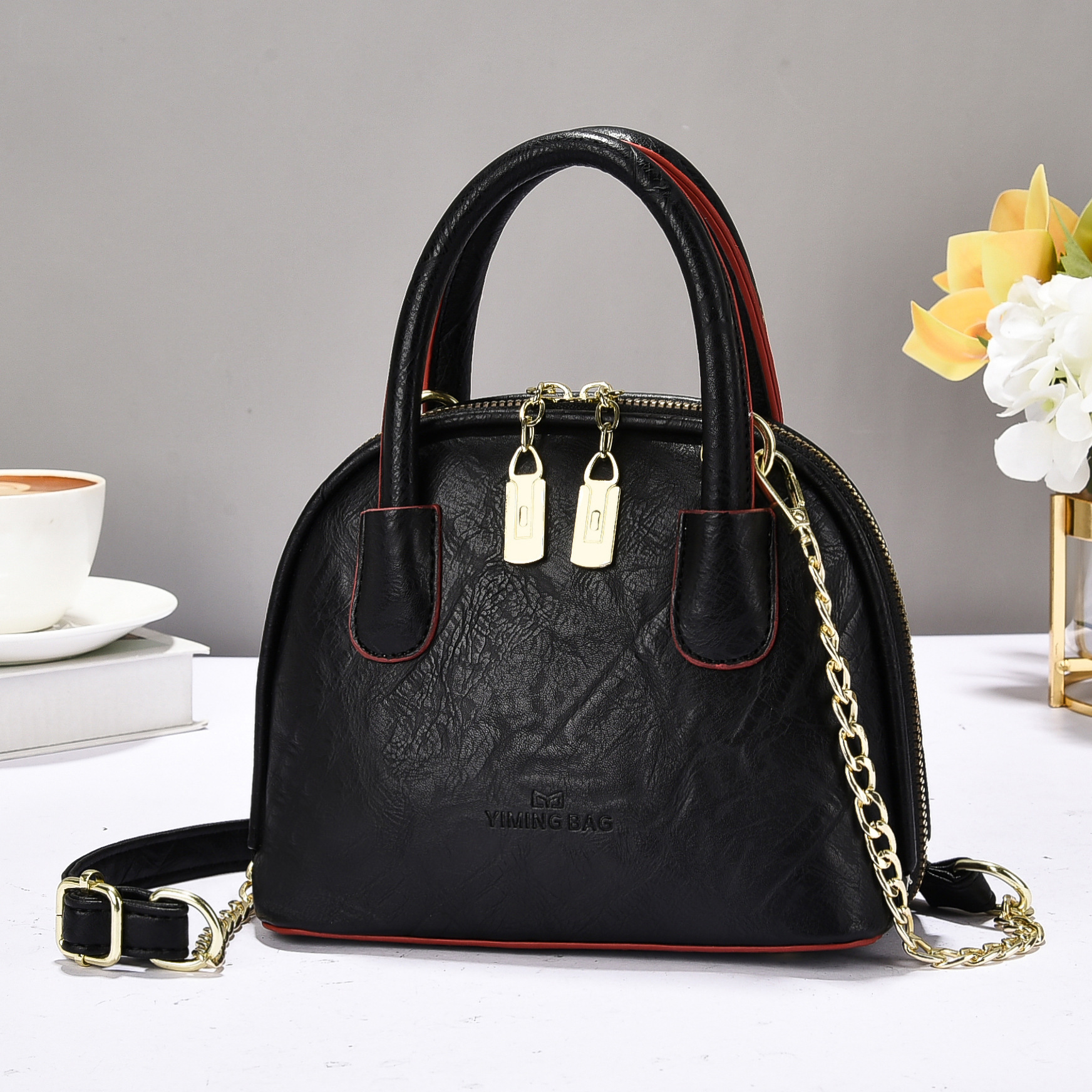 2025 New bowling bag, women's pillow bag, handbag, vegetable-tanned cowhide, niche and simple single-shoulder crossbody bag full figure