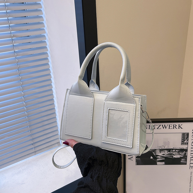 Cross-border high-end and stylish women's 2025 new simple and niche single-shoulder crossbody bag, fashionable hand-held small square bag full figure