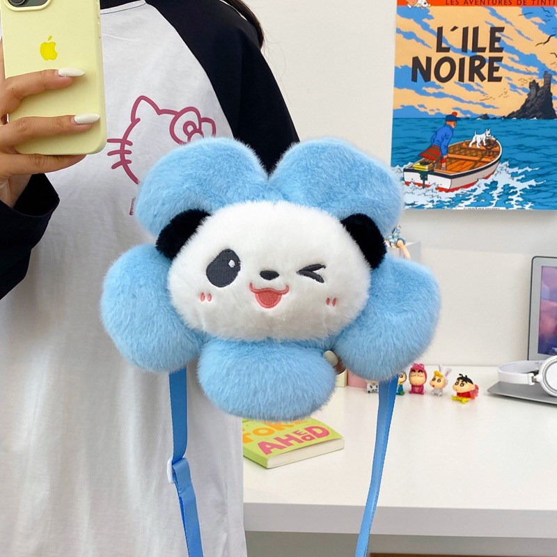 A new cartoon style of European-style mink panda sunflower claw doll can be exchanged for a birthday gift. A girlish cross-shaped coin purse bag details Picture